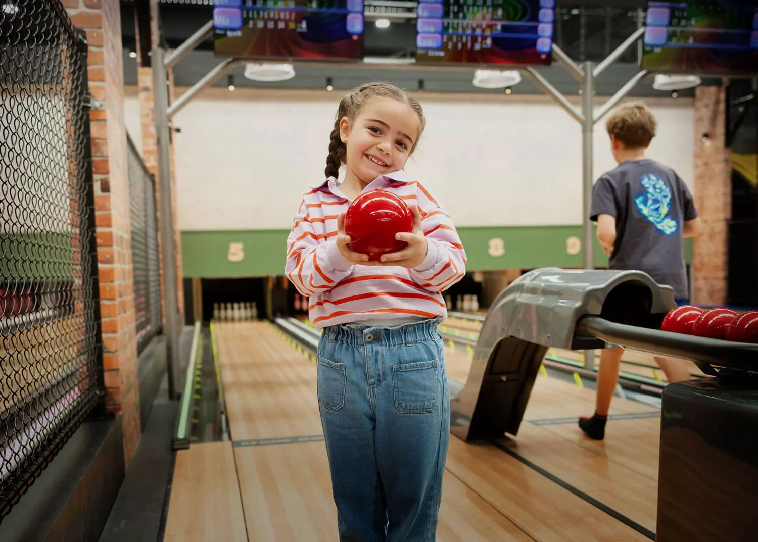 Hoopla Bowling Alleys Thumbnail